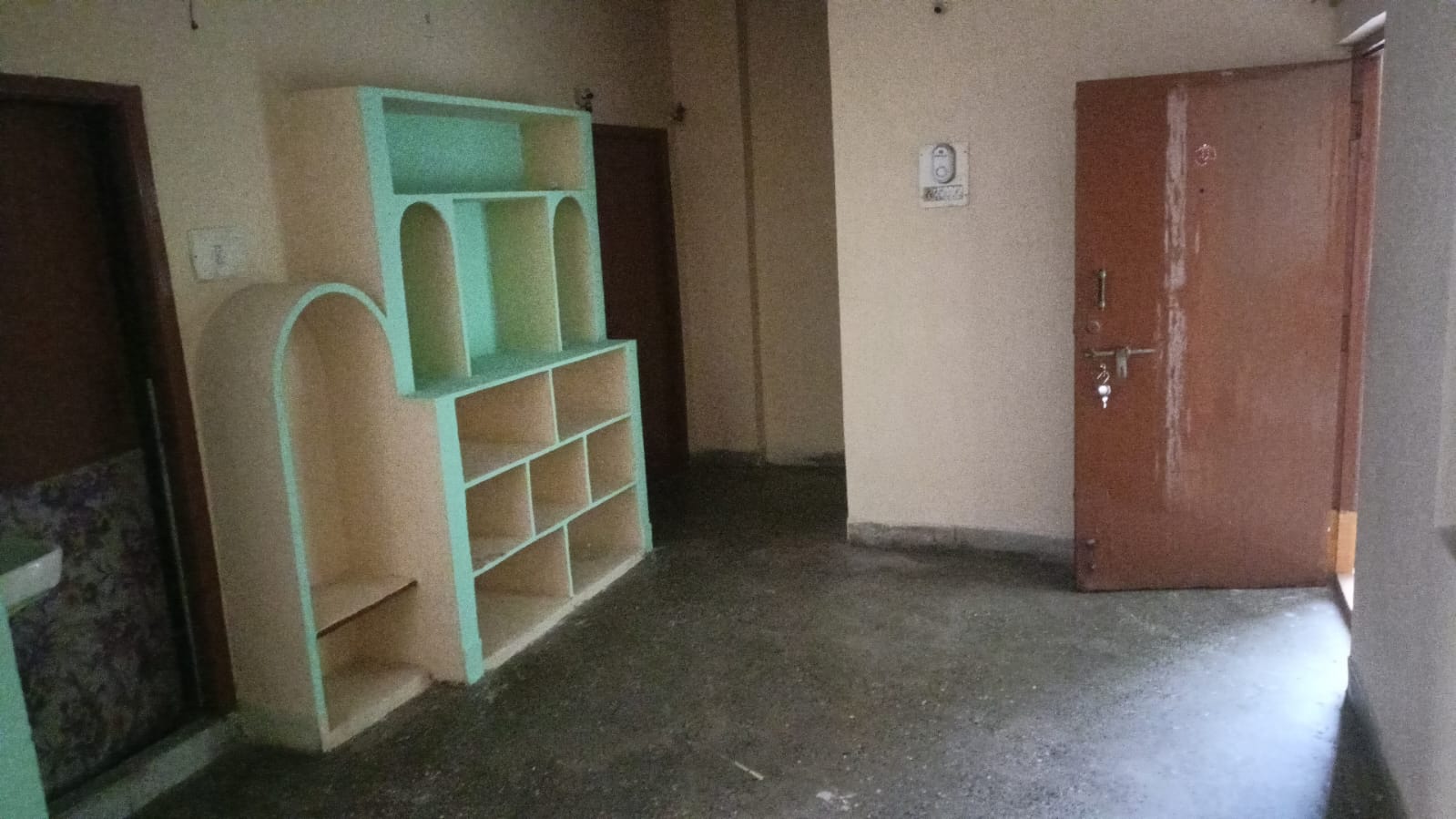 1 BHK Flat for sale in Ea